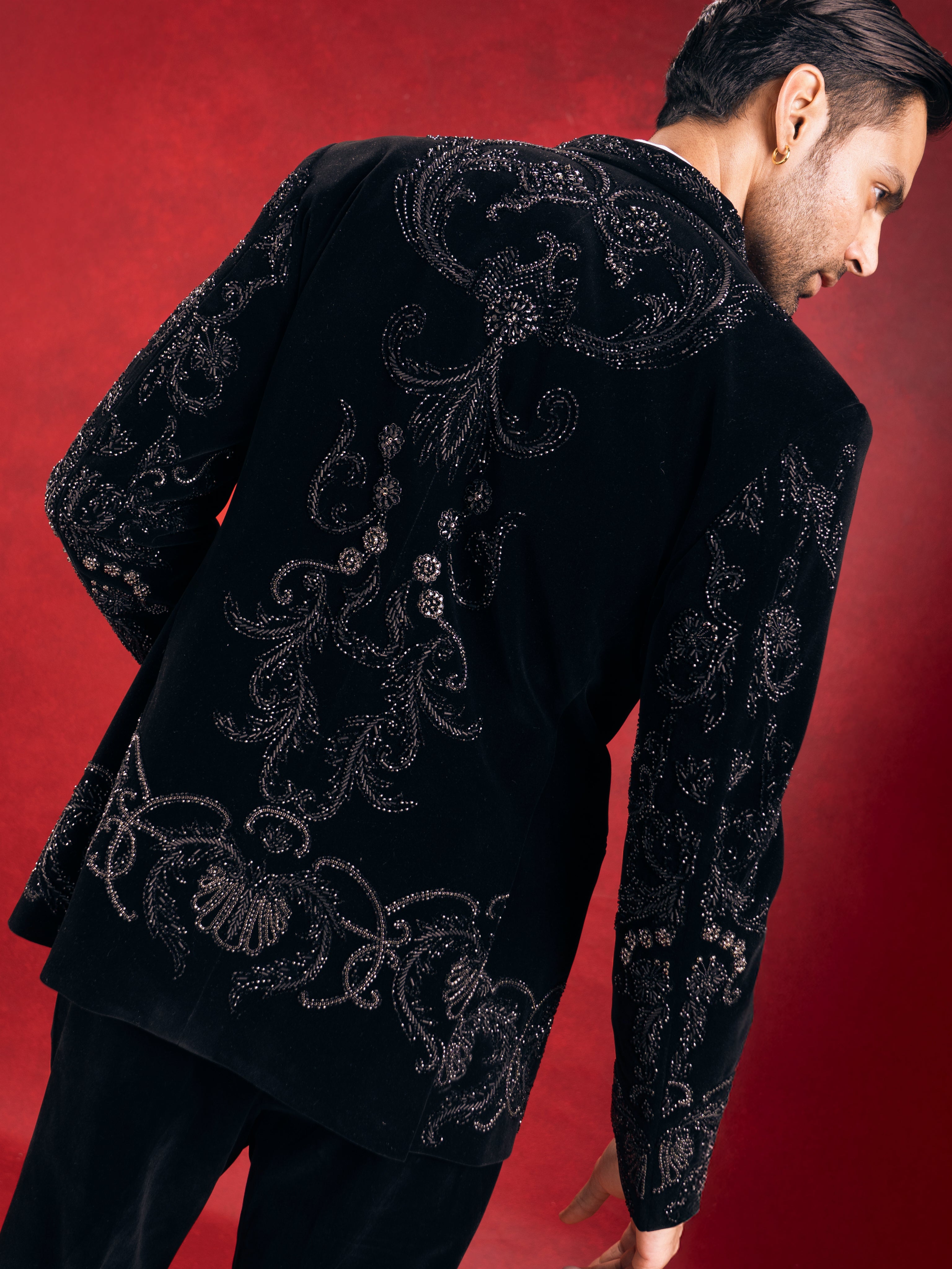 LOTUS APPLIQUE
